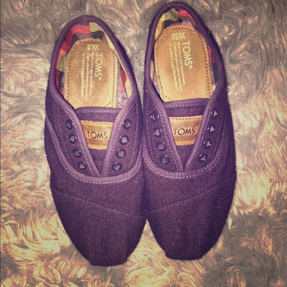 Toms